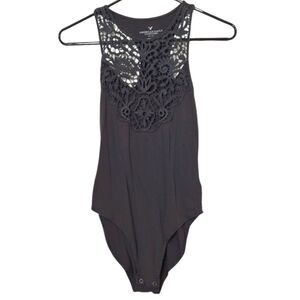 American Eagle Outfitters Gray Sleeveless Tatted Floral Lace Bodysuit Size XS
